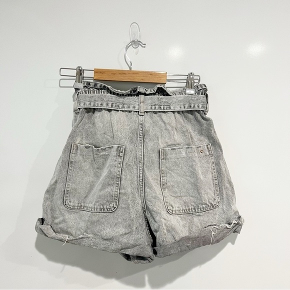 Zara Grey Denim Paperbag Waist Shorts - Picture 3 of 8